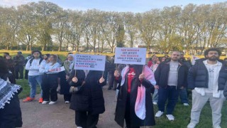 Köln Üniversitesinde yüzlerce kişiden “Filistinlilerin yanındayız” mesajı