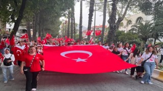 Köyceğizde 19 Mayıs coşkusu gençlik yürüyüşü ve Kolpa konseri ile devam etti
