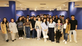 Küçükçekemcede öğrenciler için panel düzenlendi: Meslek seçiminde önceliğiniz para olmasın