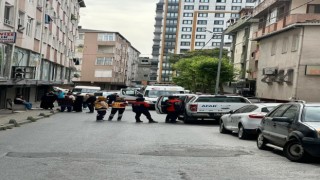 Küçükçekmecede evini ilaçladı, üst katta oturan anne ve iki çocuğu hastanelik oldu