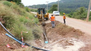 Kumlucanın kırsal mahallelerinde içme suyu hatlarını yeniliyor