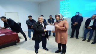 Kursiyerler sertifikalarını aldı