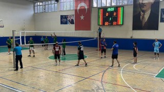 Kurumlararası Voleybol Turnuvası Başladı