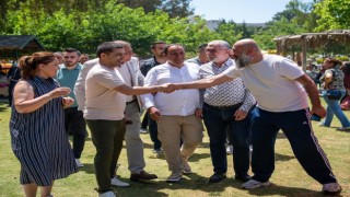 Kuşadasında birlik ve dayanışma pikniği düzenlendi