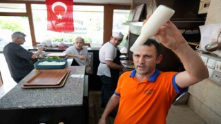 Manisa Kebabının yeni ekürisi dökülmeyen ayran