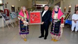Manisalı öğrencilerden sanat sergisi