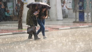 Manisaya gök gürültülü sağanak yağış uyarısı