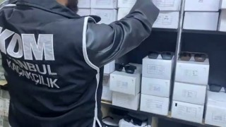 Merdiven altı firmalara kaçak gözlük ve saat operasyonu: 5 gözaltı