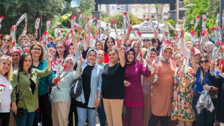 Mersin Büyükşehir Belediyesi Anneler Gününü Unutmadı