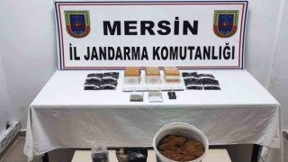 Mersinde kaçak makaron operasyonu: 2 gözaltı