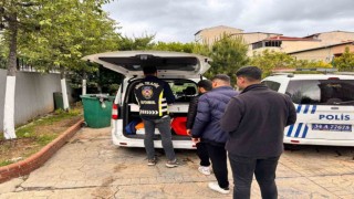 Meşalelerle yolu kapatarak asker eğlencesi yapan gruba ceza