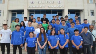 Meslek Lisesi öğrencilerine Silifke Adliyesinde bilgilendirme yapıldı