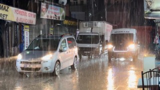 Meteoroloji uyardı: Yağışlar bir anda bastıracak