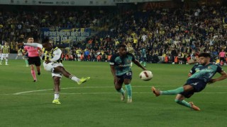 Michy Batshuayi, bu sezon 24. golüne ulaştı