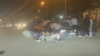 Motosiklet ile otomobil çarpıştı: 1 yaralı