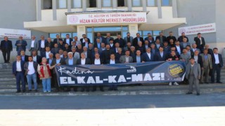 Muhtarlara kadına şiddet ve erken yaşta evlilikle mücadele semineri