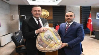 Muradiye OSB Başkanı Kıvırcık, Bakan Kacıra çalışmalarını anlattı