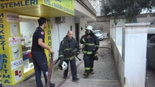 Mutfakta çıkan yangın maddi hasara neden oldu