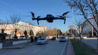 Narko ve asayiş timleri okul bölgelerini dron ile denetliyor