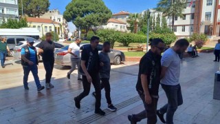 Narkotik köpeği Geceden kaçamayan üç şüpheli tutuklandı