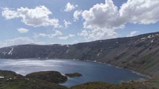Nemrut Krater Gölünde turizm sezonu açıldı