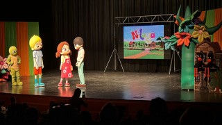 Niloya Sevgisi Sınırları Aşıyor