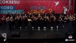 Nilüfer Çoksesli Koro festivale iki ödülle damga vurdu