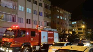Ocakta unutulan yemek yangına sebep oldu