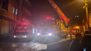 Ocakta unutulan yemek yangına sebep oldu