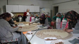 Öğrenciler unlu mamul üretim tesisini gezdi