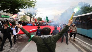 Öğrencilerin kalbi Filistin ve Doğu Türkistan için attı