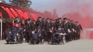 Orduda engelli bireyler bir günlük asker oldu