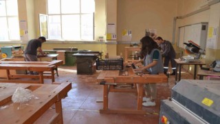 Ortaokul öğrenciler becerilerini zanaat atölyeleriyle keşfedecek