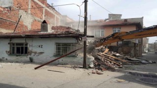 Osmangazide metruk bina mesaisi