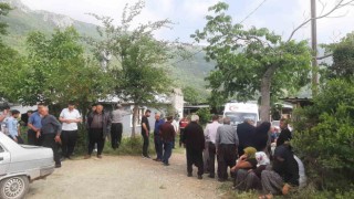Osmaniyede facia bir ev ve çevresinde silahla vurulmuş 3 ceset bulundu