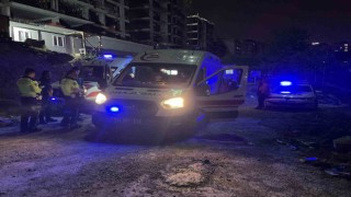 Otomobil, inşaat ile istinat duvarı arasındaki boşluğa düştü: 1 ölü