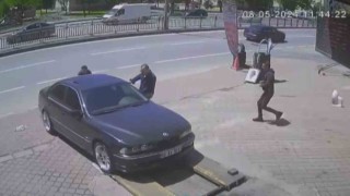 Otomobil kazara değil ‘nazarla liften kaydı