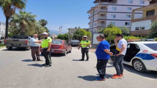 Otomobilin çarptığı 7 yaşındaki ilkokul öğrencisi yaralandı