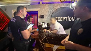 (Özel) Bursada masaj salonlarına şok baskın