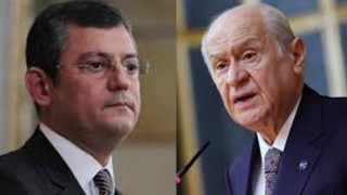Özgür Özel mecliste MHP Lideri Bahçeli ile görüşüyor