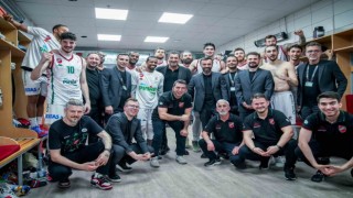 P. Karşıyaka, yarı finalde İstanbul dışındaki tek takım