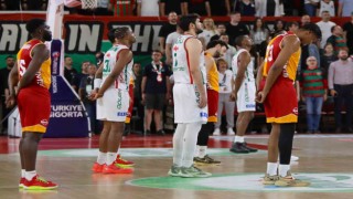 P. Karşıyaka, yarı finalleri seviyor