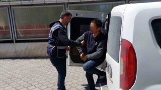 Pencereden girdiği iş yerinden 7 bin lira çalan şahıs asansör makine dairesinde yakalandı