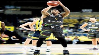 Petkimsporda Efianayi sezonun öne çıkan oyuncularından oldu