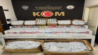 Polis kaçak elektronik ürünlerde ele geçirdi