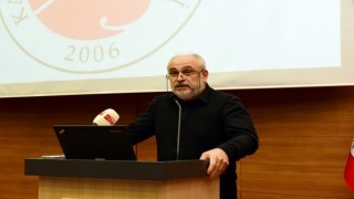 Prof. Dr. İhsan Fazlıoğlu, öğrencilere matematik felsefesini anlattı