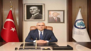 Rektör Çolak: Atatürk, Türkiye Cumhuriyetini gençlerimize emanet etmiştir