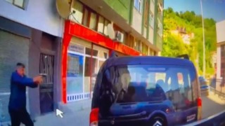Rizede 1 kişinin hayatını kaybettiği yol verme kavgası kamerada