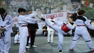 Rizede 19 Mayıs Atatürkü Anma Gençlik ve Spor Bayramı kutlandı