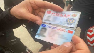 Sahte komiser, gerçek polislere yakalandı